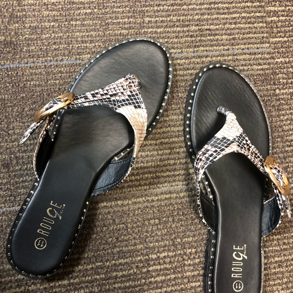 Sandals - Picture 2 of 4
